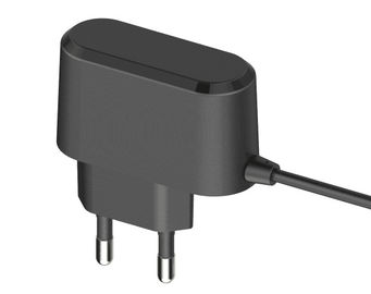 Bom preço. Adaptador universal 5V 1A 5V 2.1A branco/do preto curso para Charhing rápido on-line