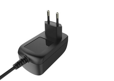 Bom preço. adaptador da alimentação de DC da C.A. de 12V 2A preto/branco com 2 Pin 3000ma da UE 2 do dente on-line