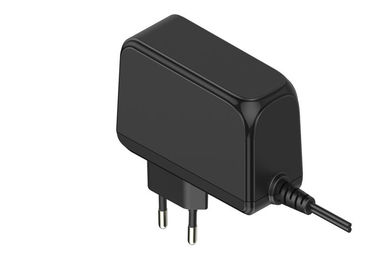 Bom preço. adaptador universal da C.C./C.A. do adaptador da alimentação CA de 12V 3A para o router com certificado do UL on-line