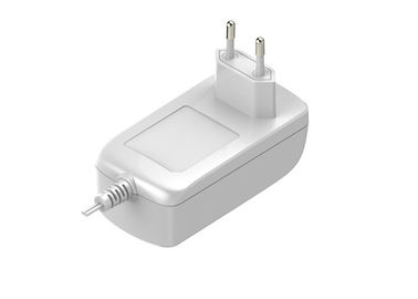 Bom preço. Adaptador da montagem da parede do interruptor da C.A. da tomada 12V 36W da UE universal na cor preta on-line