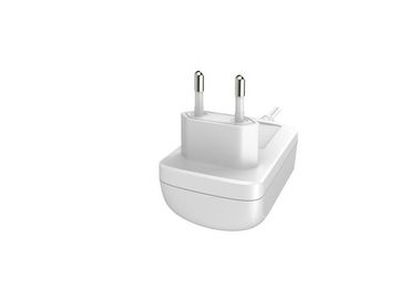 Bom preço. o adaptador universal do poder da C.A. de 12V 1.5V com a UE de 2 Pin obstrui para o mercado de Europa on-line