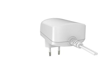Bom preço. 100 - adaptador universal 12v 2a 24w da C.A. do branco 240V para o dispositivo do sistema da posição do router on-line