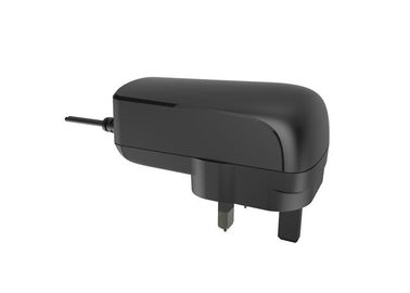 Bom preço. Montagem BRITÂNICA da parede da fonte de alimentação 2.5A do interruptor do preto 5V da tomada com Pin 3 on-line