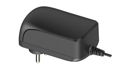Bom preço. Fonte de alimentação universal preta habilitado do interruptor do adaptador 12V 3A da alimentação CA 36W do CE on-line