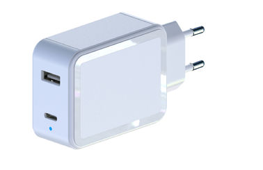 Bom preço. Carregador móvel rápido de alta velocidade, multi eficiência de carregamento rápida do adaptador 83% de USB on-line