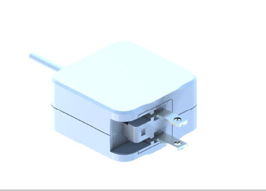 Bom preço. Adaptador de tomada permutável com E.U., UE, AU, tomada BRITÂNICA com aprovações da compatibilidade electrónica do KA do CE on-line